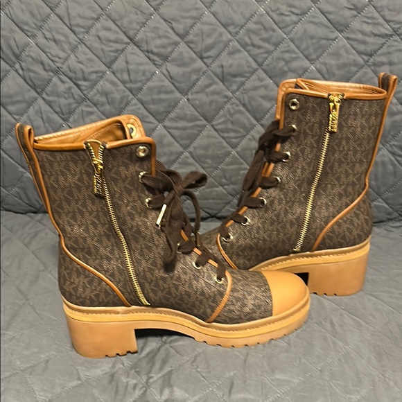 Michael Kors Dark Brown and Tan Lace-Up Boots - Picture 4 of 4